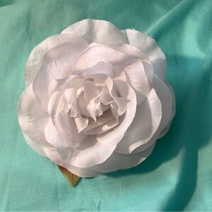 Elegant White Rose Floral Pin